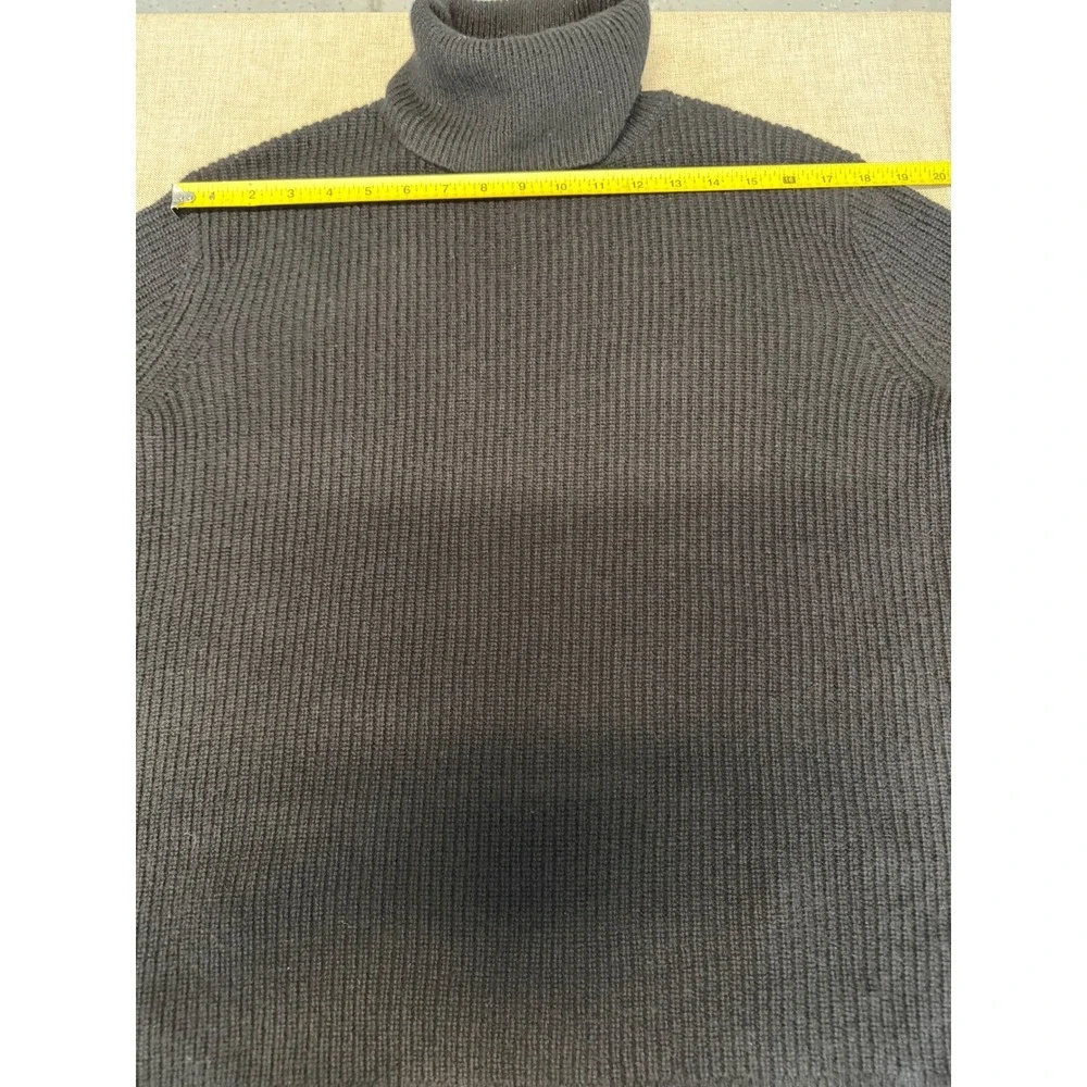 Quince 100% Mongolian Cashmere Ribbed Turtleneck Sweater Womens